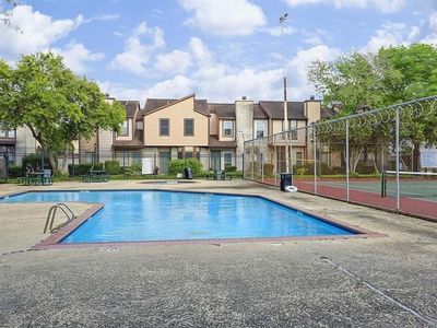 9517 Fondren Rd