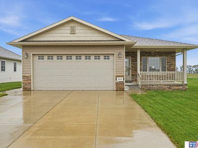 302 Knotty Pine Ln