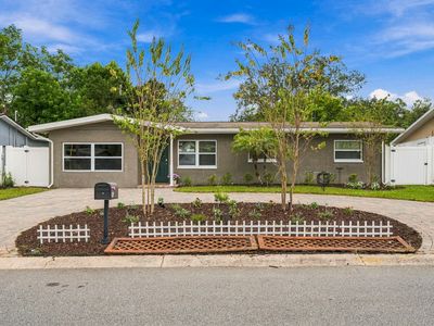 620 Palm Pl