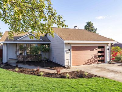1057 Topsail Dr