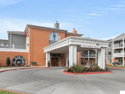 3001 S 51 Street Ct #275