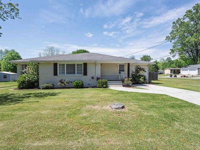 1554 Hall Ave