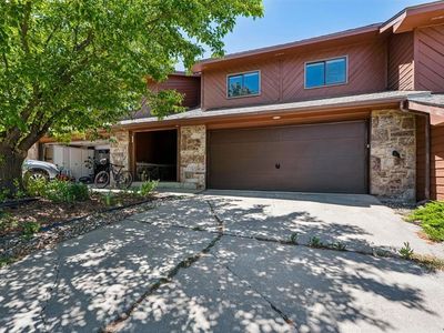 325 Pine Ridge Loop