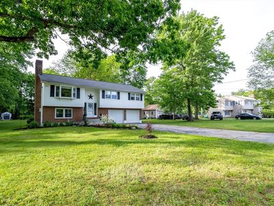 32 Alvirne Dr