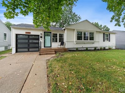 6143 Pointview Ln