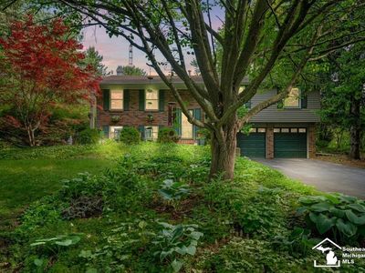 434 W Erie Rd