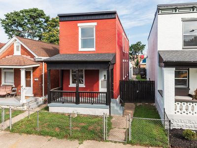 511 W 10th St