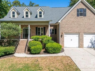 142 Fairway Dr
