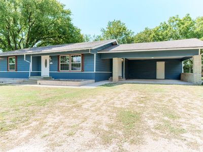 Property at 103 N 6th St E, Dawson, TX