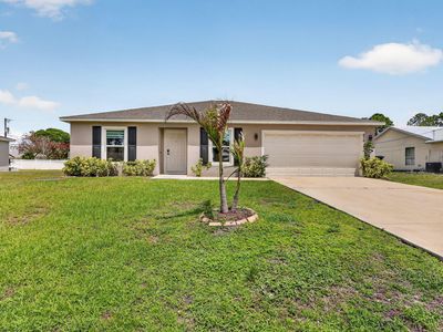 479 SW Holden Terrace