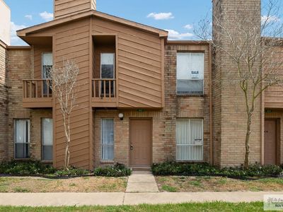 3500 Carmen Ave APT 305