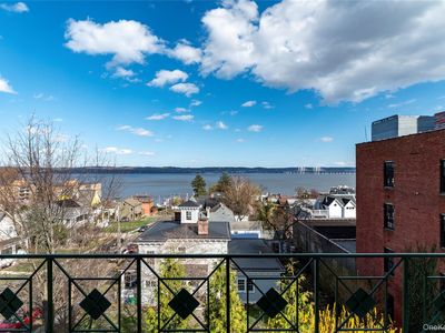 51 N Broadway #4B