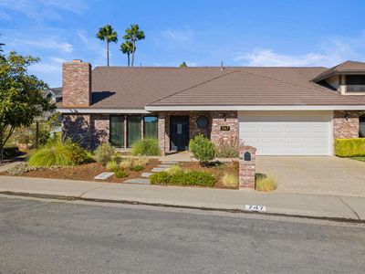 747 Shoreside Dr