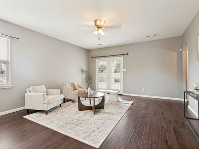 8901 Highland Orchard Dr