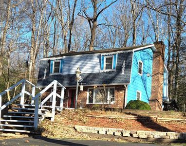 Property at 275 Castle Dr, Montross, VA