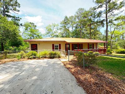 Property at 220 13th Ave SW, Cairo, GA