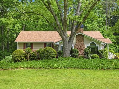 303 Stratford Dr