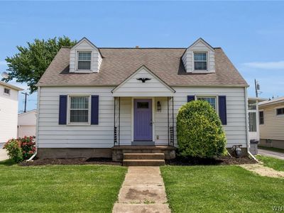 195 Parkhurst Blvd