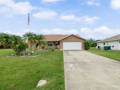 7235 Sunnybrook Blvd