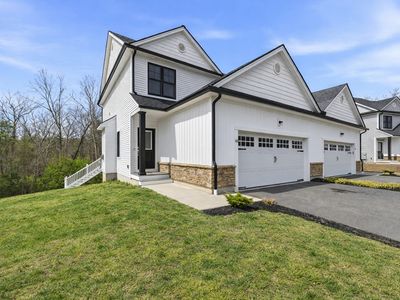60 Compass Point Dr #29