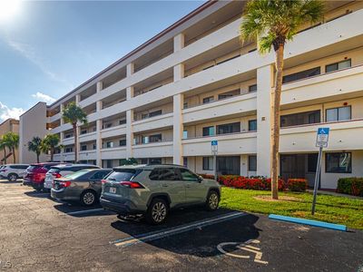 7410 Lake Breeze Dr APT 203