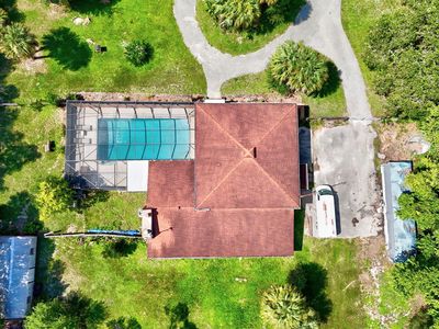 17475 Hammock Lane