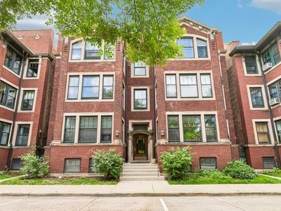 5406 S East View Park APT 3