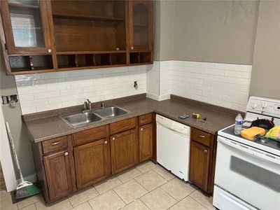 1708 Metropolitan Ave