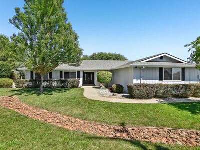 3800 Whispering Pines Ln