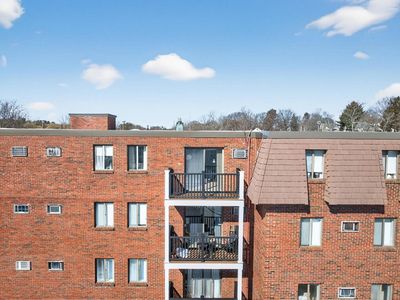 Property at 5 Washington St APT D4, Reading, MA