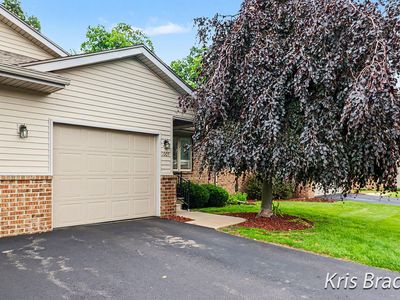 1005 Ironwood Cir NW