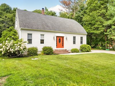 32 Slades Farm Ln