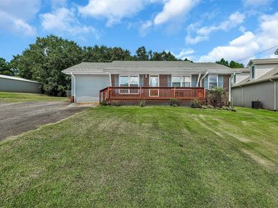 213 Jackson Cir