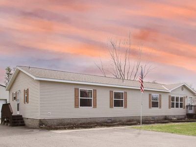 7133 Fox Rd