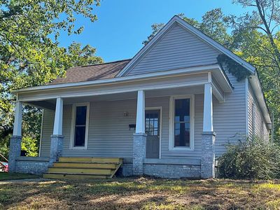 Property at 713 N Poplar St, Paris, TN