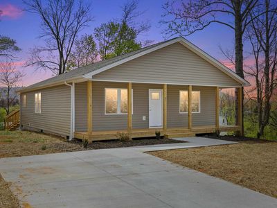 Property at 7 W High St, Stuarts Draft, VA