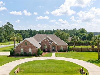 611 Twin Ponds Dr