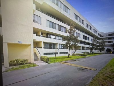 1401 S Federal Highway #102