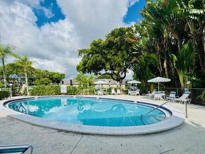 3123 Oakland Shores Dr APT D202