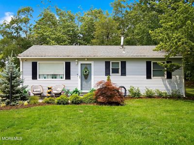 17 Locust Road