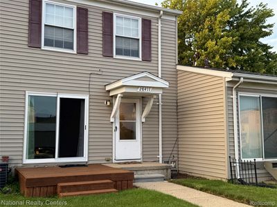 28411 Raleigh Crescent Dr