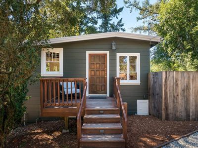 10 Cortez Avenue