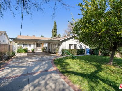 7351 Zelzah Ave