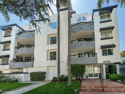 4313 Van Nuys Blvd APT 201