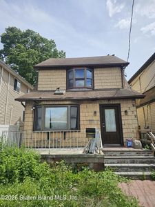 338 Clifton Ave