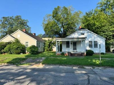 216 E Peyton Avenue