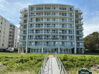 221 E Grand Avenue #6F
