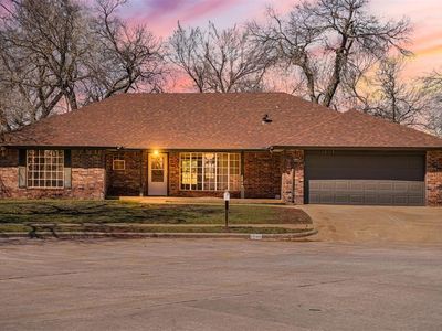 1213 Woodbine Cir