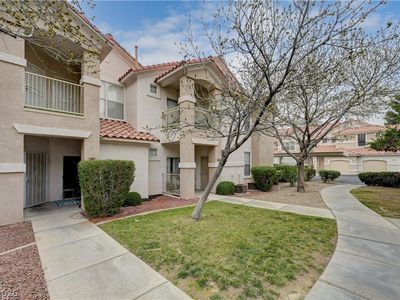8555 W Russell Rd Unit 1017