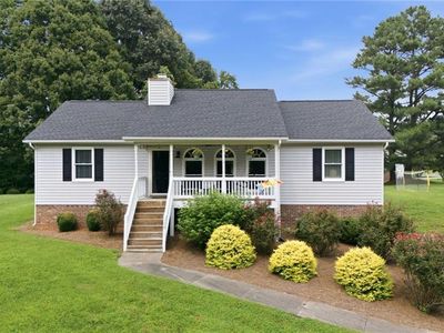 126 Fox Chase Ct